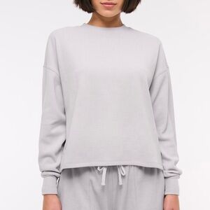 A&F Lounge Collection Light Gray Waffle Pullover Sweatshirt Top Small / Medium